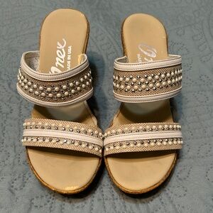Onex Women's Wedge Heel Sandal Size 6